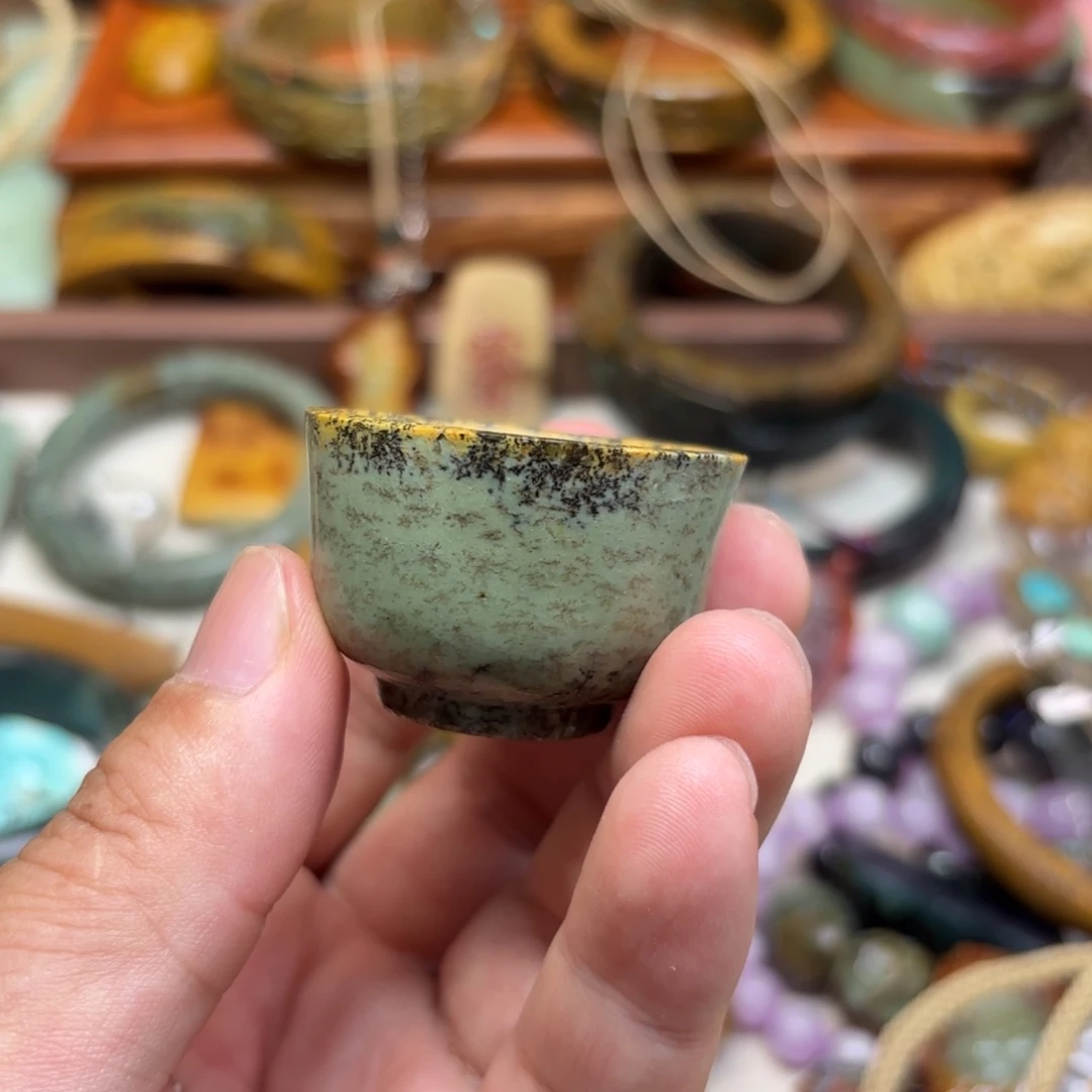 岫岩河磨玉（透闪石质玉）未镶嵌颈饰