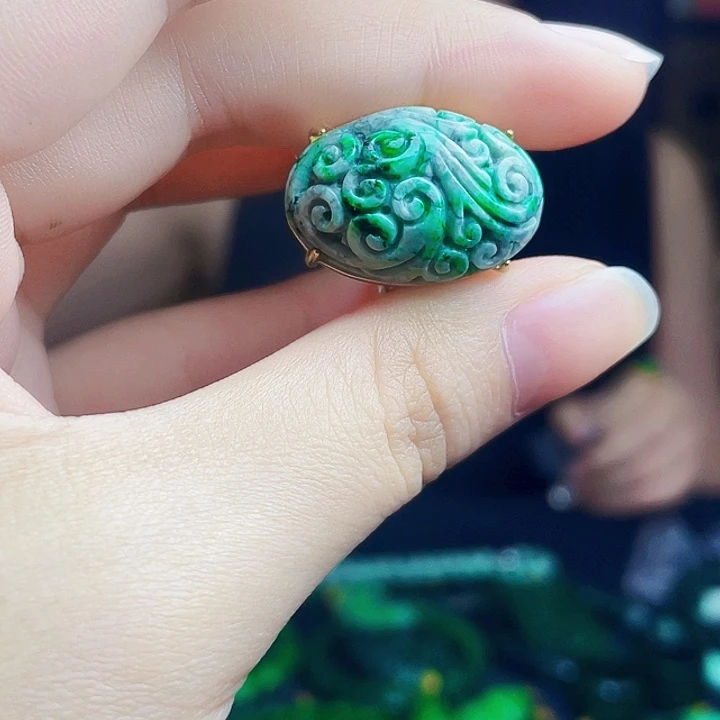 翡翠银S925镶嵌颈饰多样性