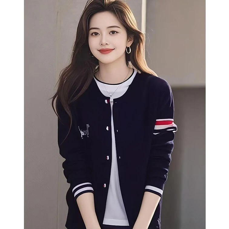 潮牌针织长袖短外套女2026春秋新款洋气休闲网红款加宽加大夹克衫