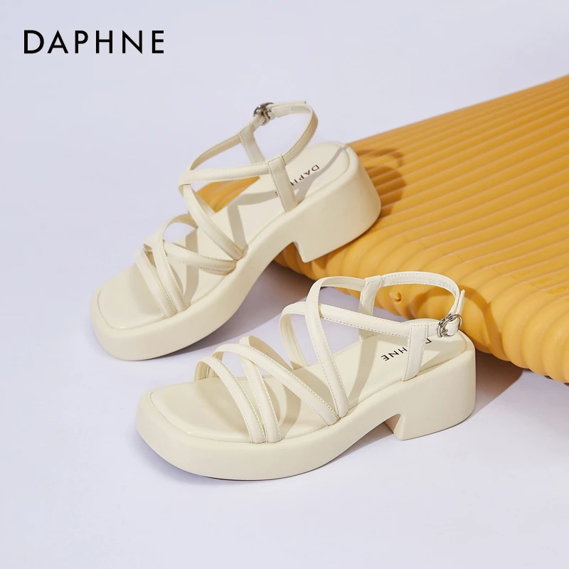 达芙妮罗马凉鞋女夏季新款百搭编织厚底百搭增高一字带沙滩凉拖鞋