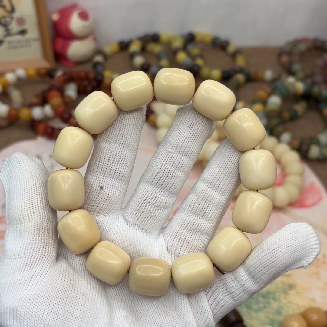 吊坠菩提根/象牙果18干磨瑕疵牙果年糕830