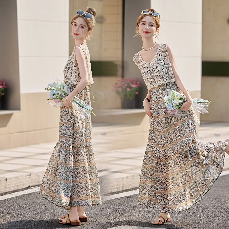 波西米亚碎花连衣裙套装女夏收腰气质穿搭海边度假叠穿罩衫吊带裙