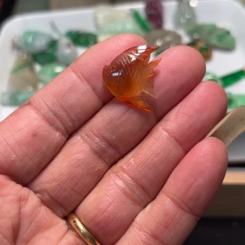 玛瑙/玉髓颈饰合金饮**源