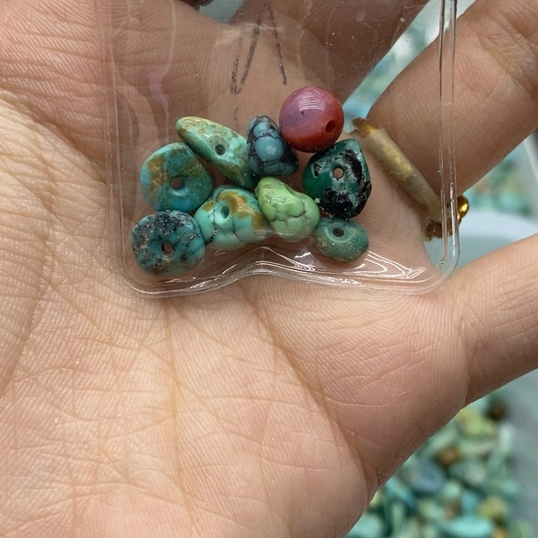 南红玛瑙未镶嵌珠宝奇石