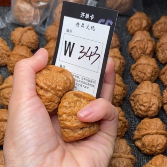 吊坠桃核我是第一百41