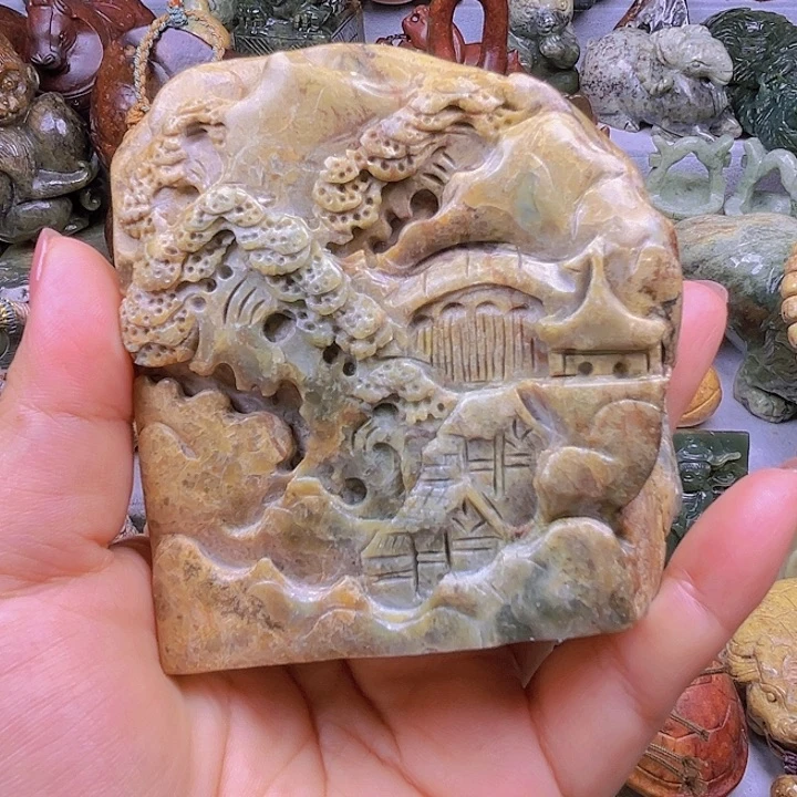 岫岩河磨玉（透闪石质玉）未镶嵌摆件