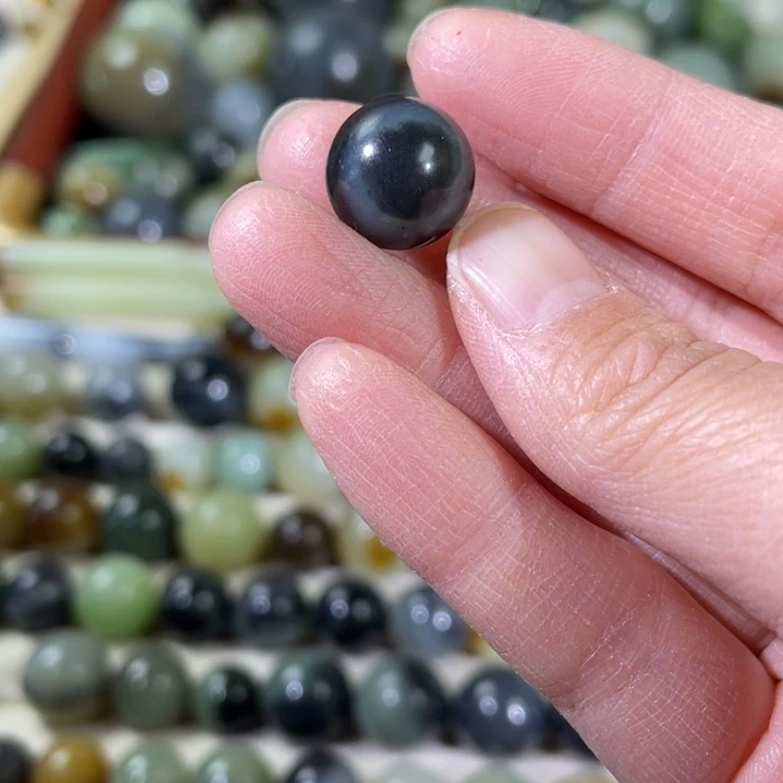 和田玉（糖玉）未镶嵌珠宝半成品14