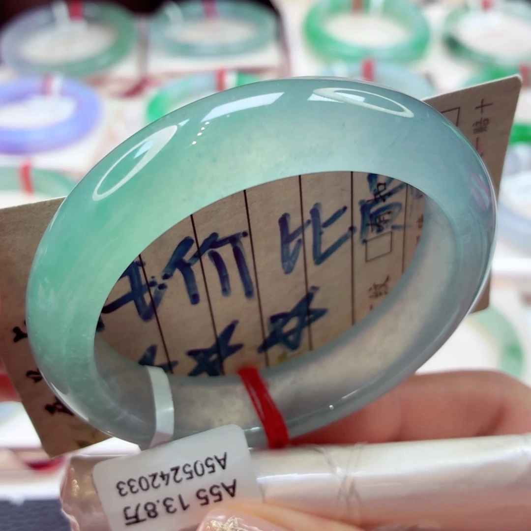 翡翠未镶嵌手镯微瑕大漏54号正圈77