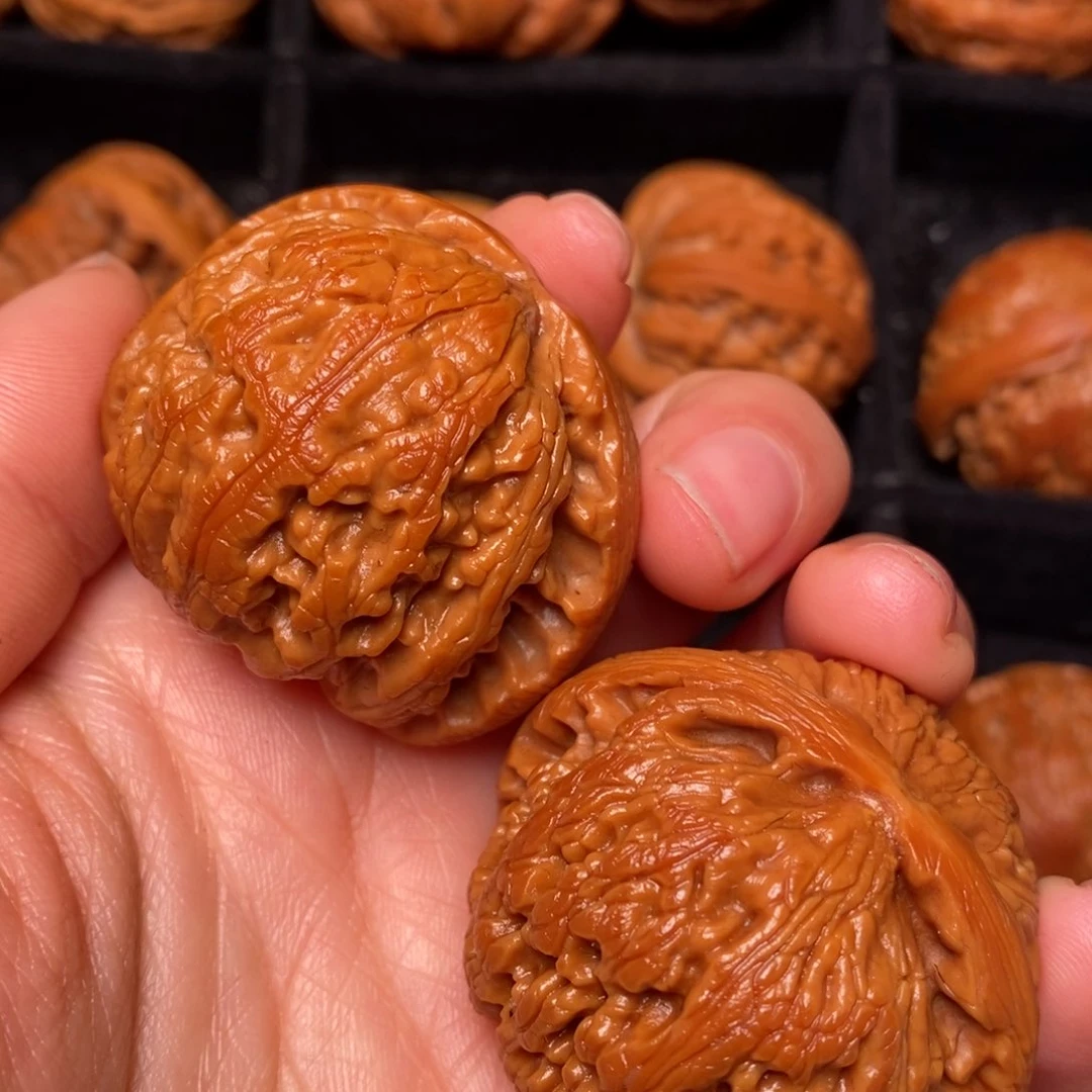 文玩核桃把件秦岭核桃