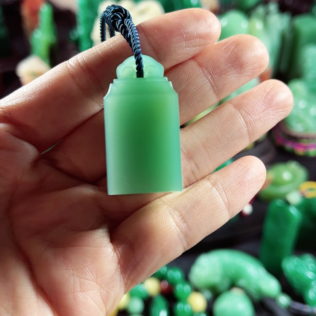 四川石名贵石材梅子青