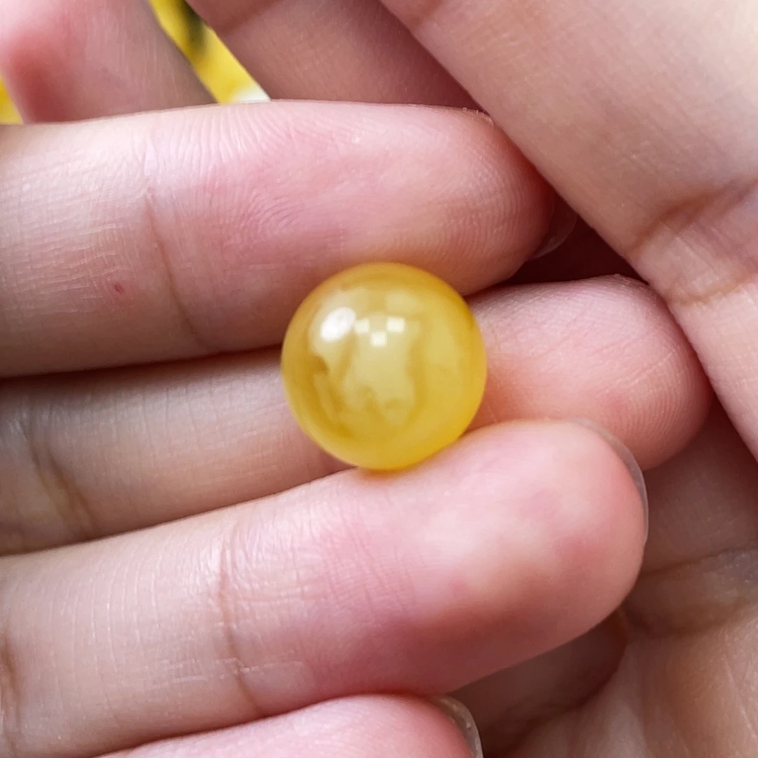 未镶嵌琥珀裸石瑕疵圆珠11.1mm