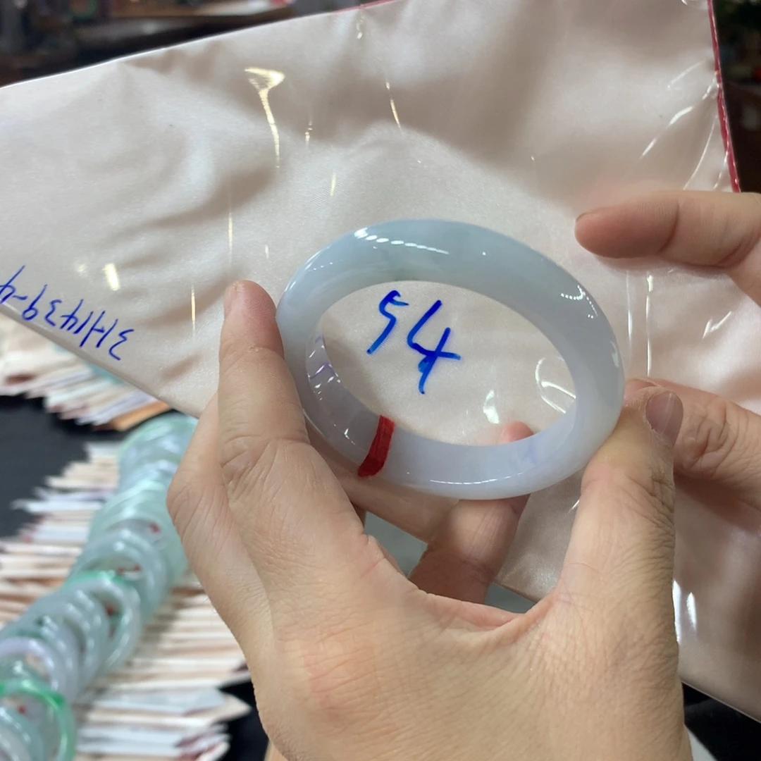 翡翠未镶嵌手镯翡翠