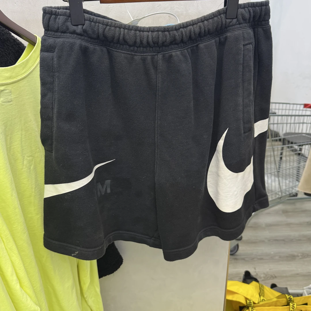 95新 maje jp930 nike 黑色短裤