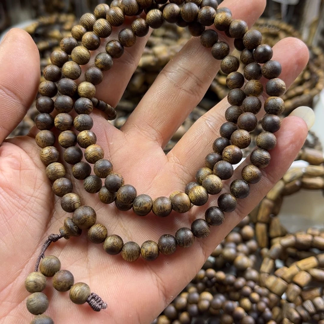 沉香手串绿棋楠07圆珠多圈  多样性发其一