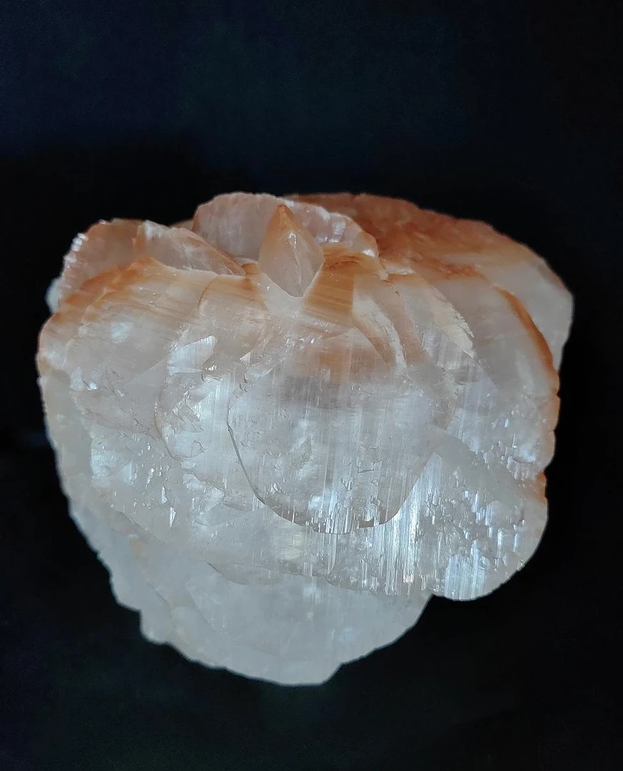 双色红色半透明片状 多层次方解石 光泽极好 矿物摆件