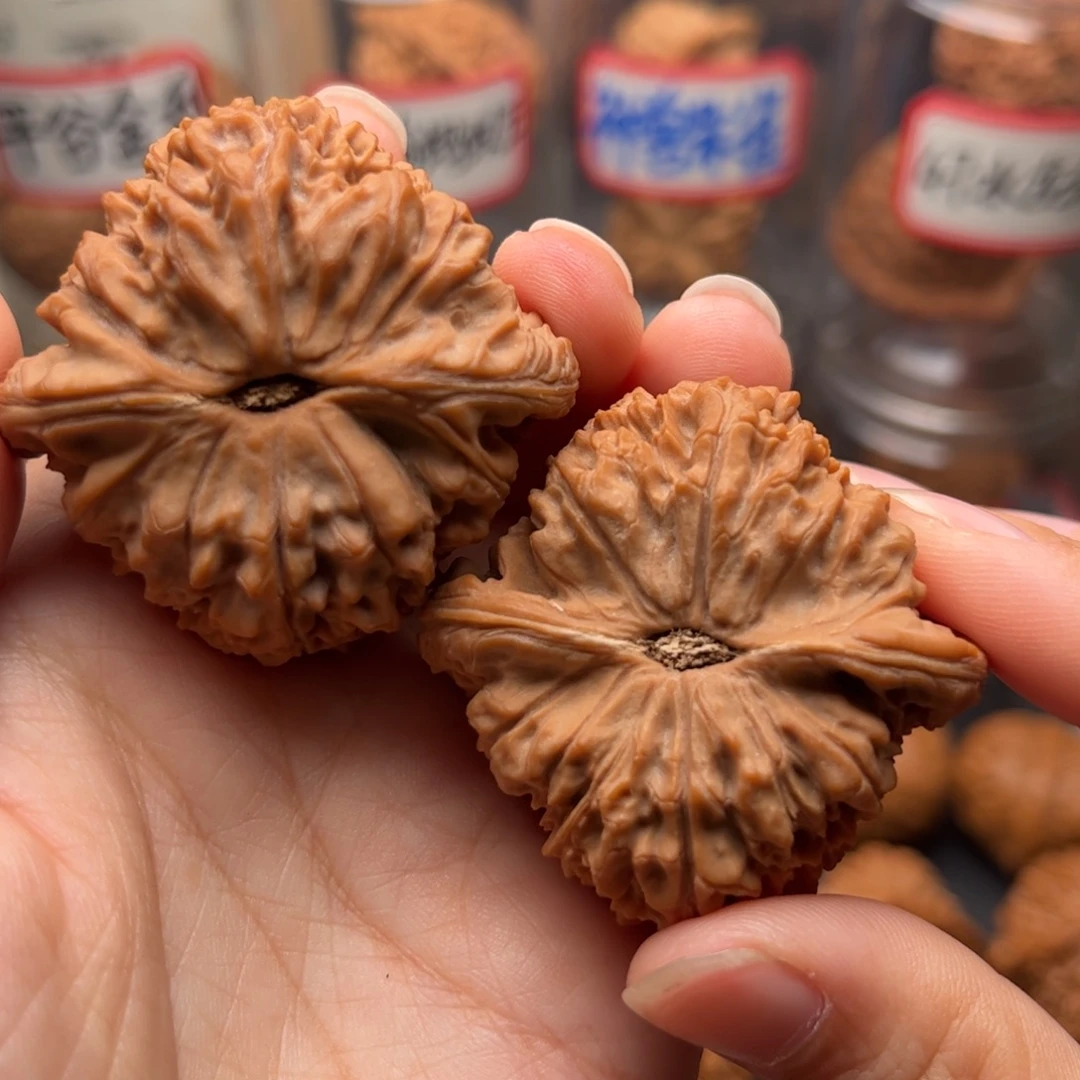 宇***凡文玩核桃把件44.5全品涿鹿南疆石