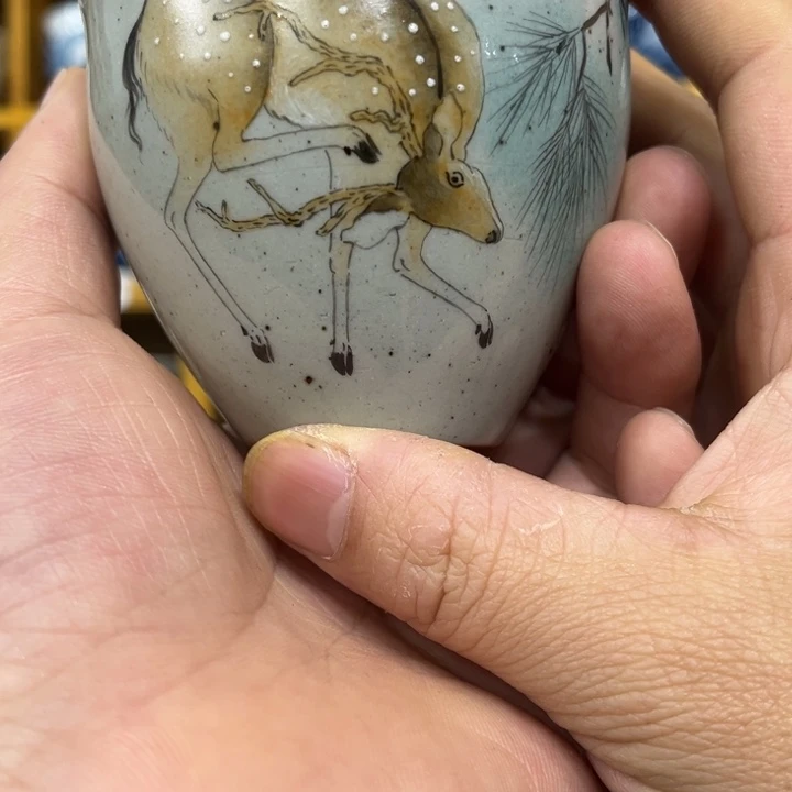 吴****学手绘手工拉胚鹿主人杯