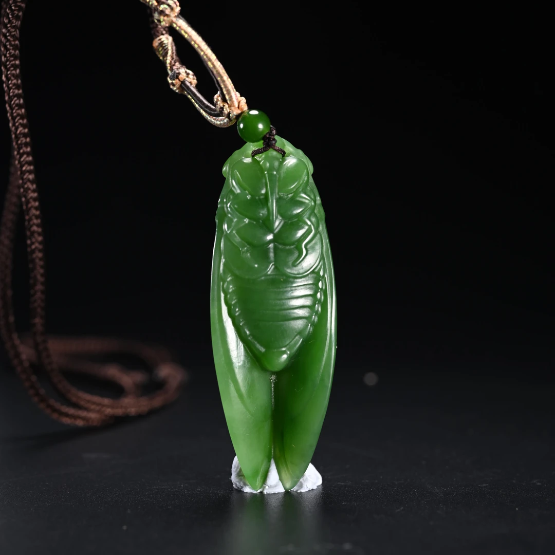 lot28 和田玉碧玉一鸣惊人挂件/保利