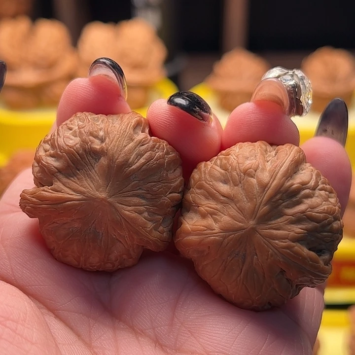 吊坠文玩核桃铁锤妹妹三棱小手捻 32尺 微修