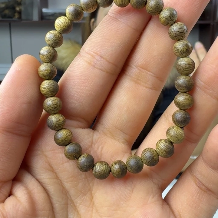 沉香沉香碎屑沉香沉香碎屑+0.6单圈圆珠+多样性发一