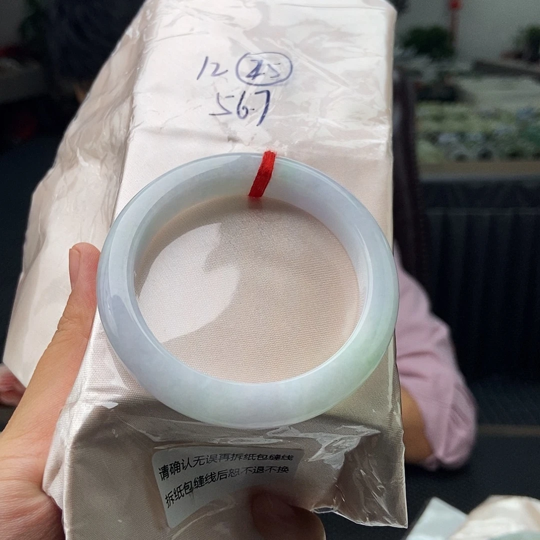 未镶嵌手镯翡翠拍一发一