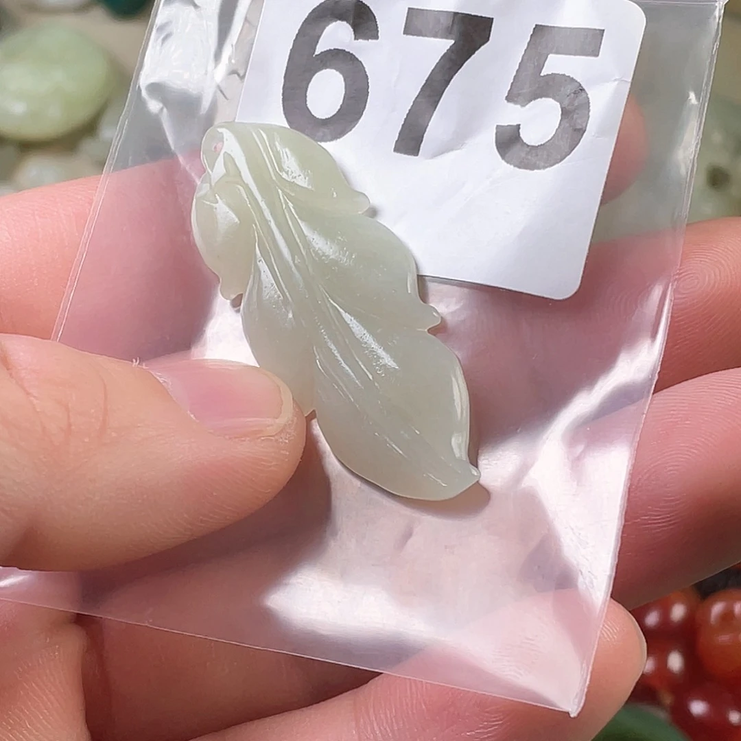 和田玉（糖玉）未镶嵌颈饰