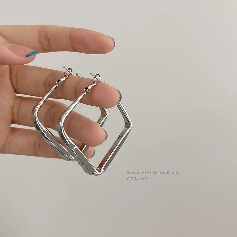 铜合金耳饰 秋冬上新方形夸张耳环气质欧美风复古小众港风耳饰女