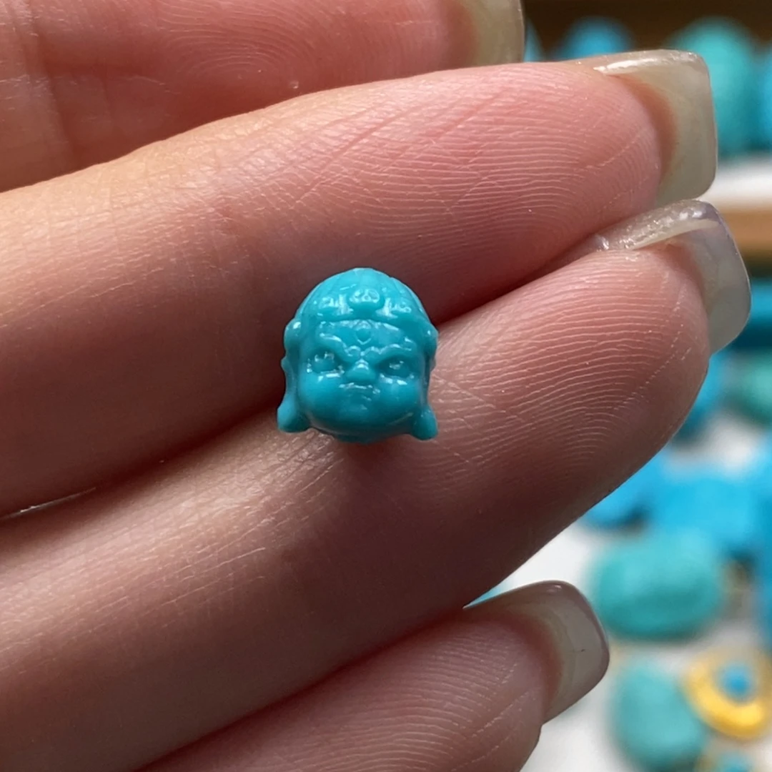 绿松石未镶嵌颈饰