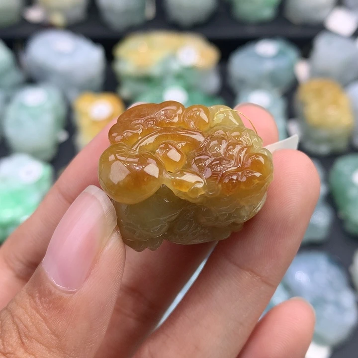 翡翠未镶嵌颈饰天然缅甸翡翠