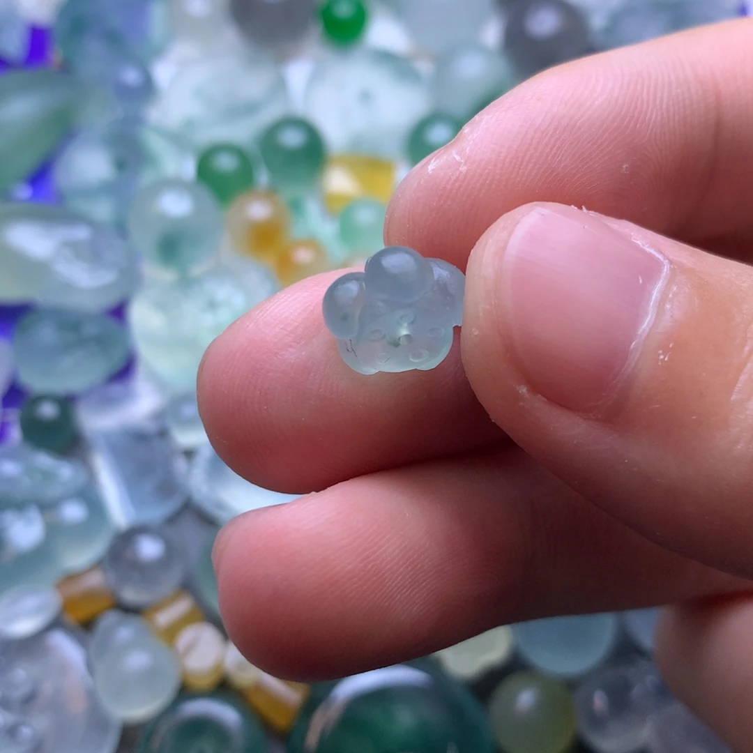 墨***儿定制翡翠未镶嵌挂件