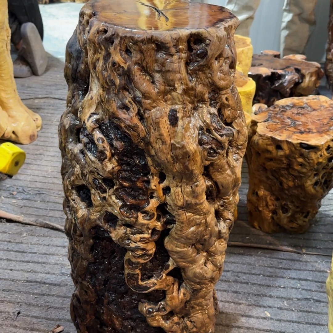 7***间龙纹鸡心枣木手工艺品