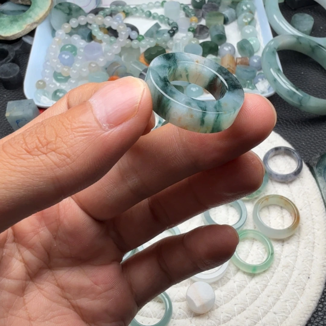 定制翡翠未镶嵌天然翡翠