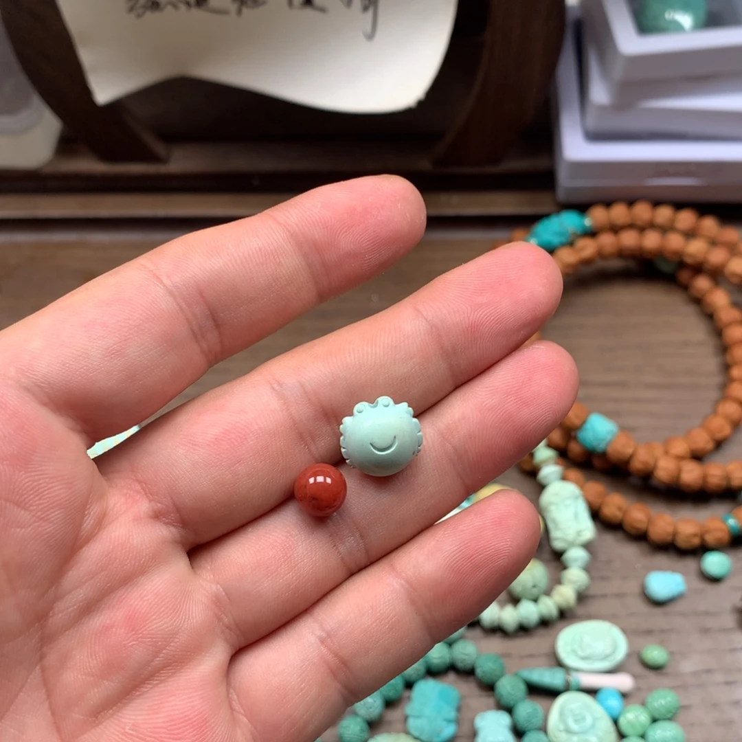 南红玛瑙未镶嵌雕刻