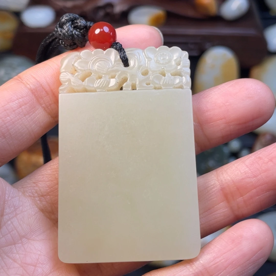 和田玉未镶嵌挂件