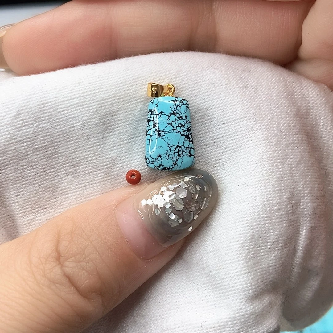 南红玛瑙未镶嵌珠宝奇石