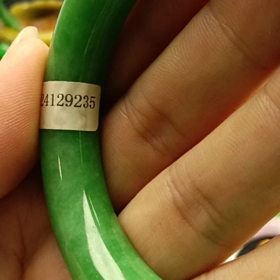 翡翠未镶嵌颈饰?*翡翠