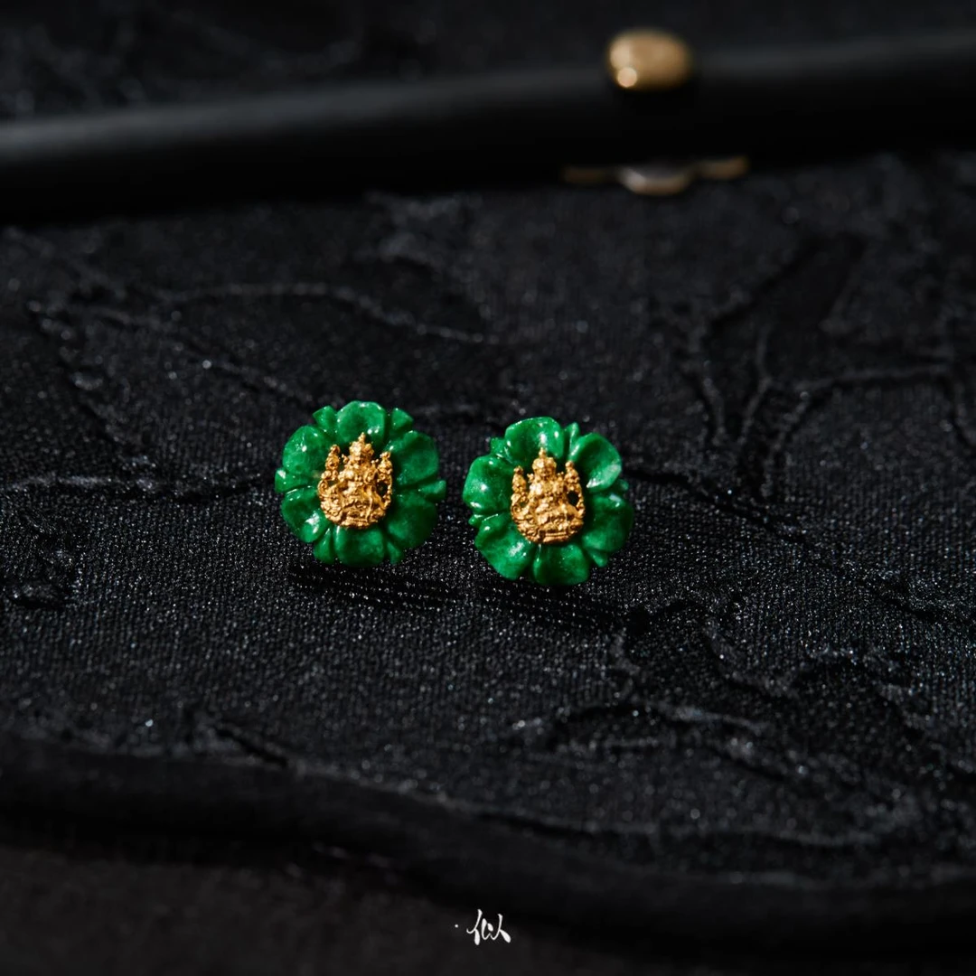 【念慈】·似梓珠宝· 18K度母干青花花耳钉 SZCC440572