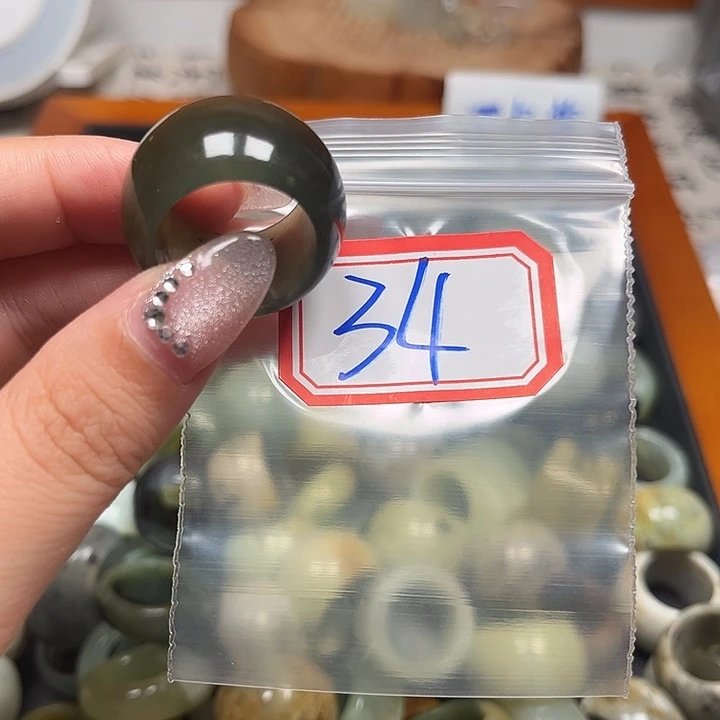 葫***芦蛇纹石玉未镶嵌戒指