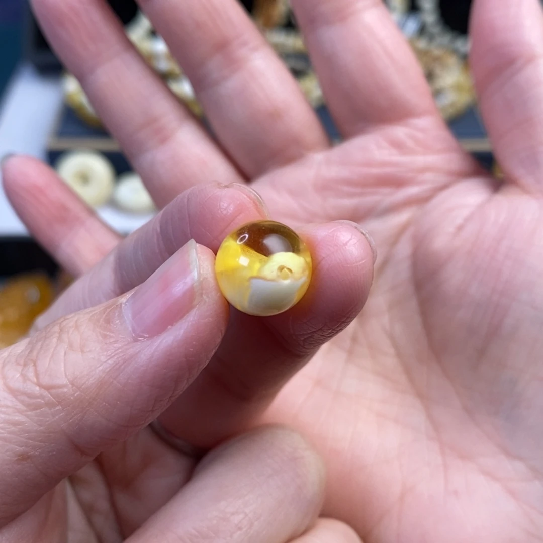 蜜蜡未镶嵌裸石金瓷白溶洞圆珠单珠11.7