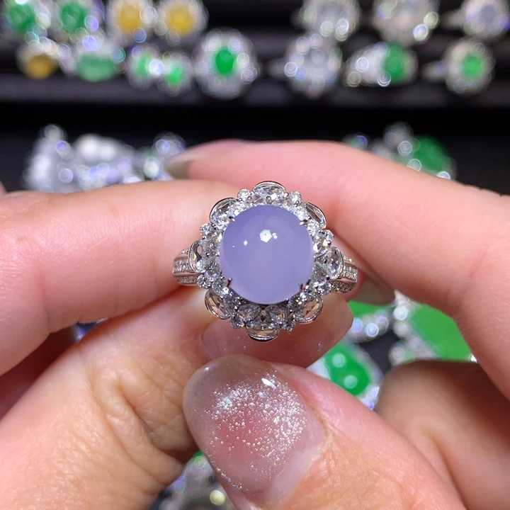 翡翠18K金镶嵌戒指冰紫蛋