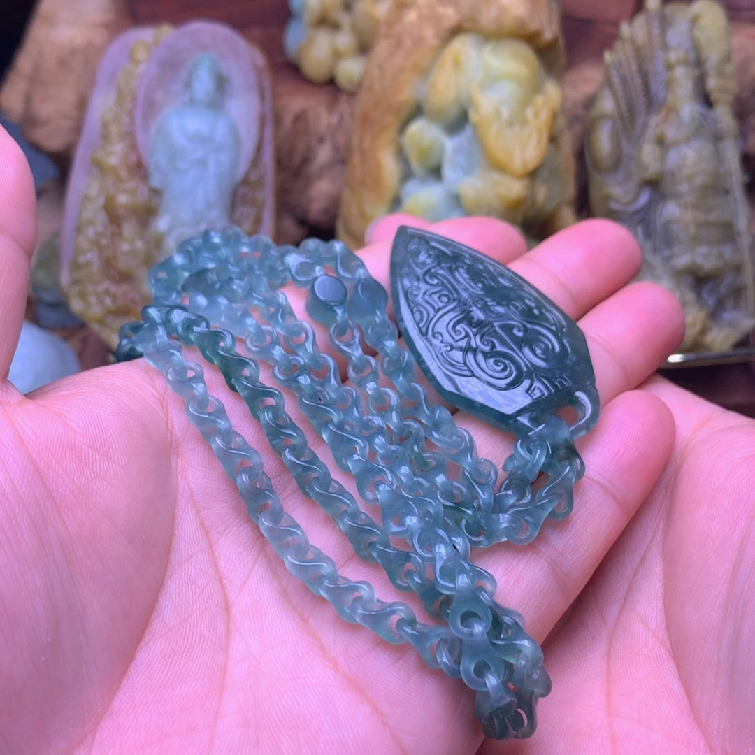 荒***芜定制翡翠未镶嵌翡翠