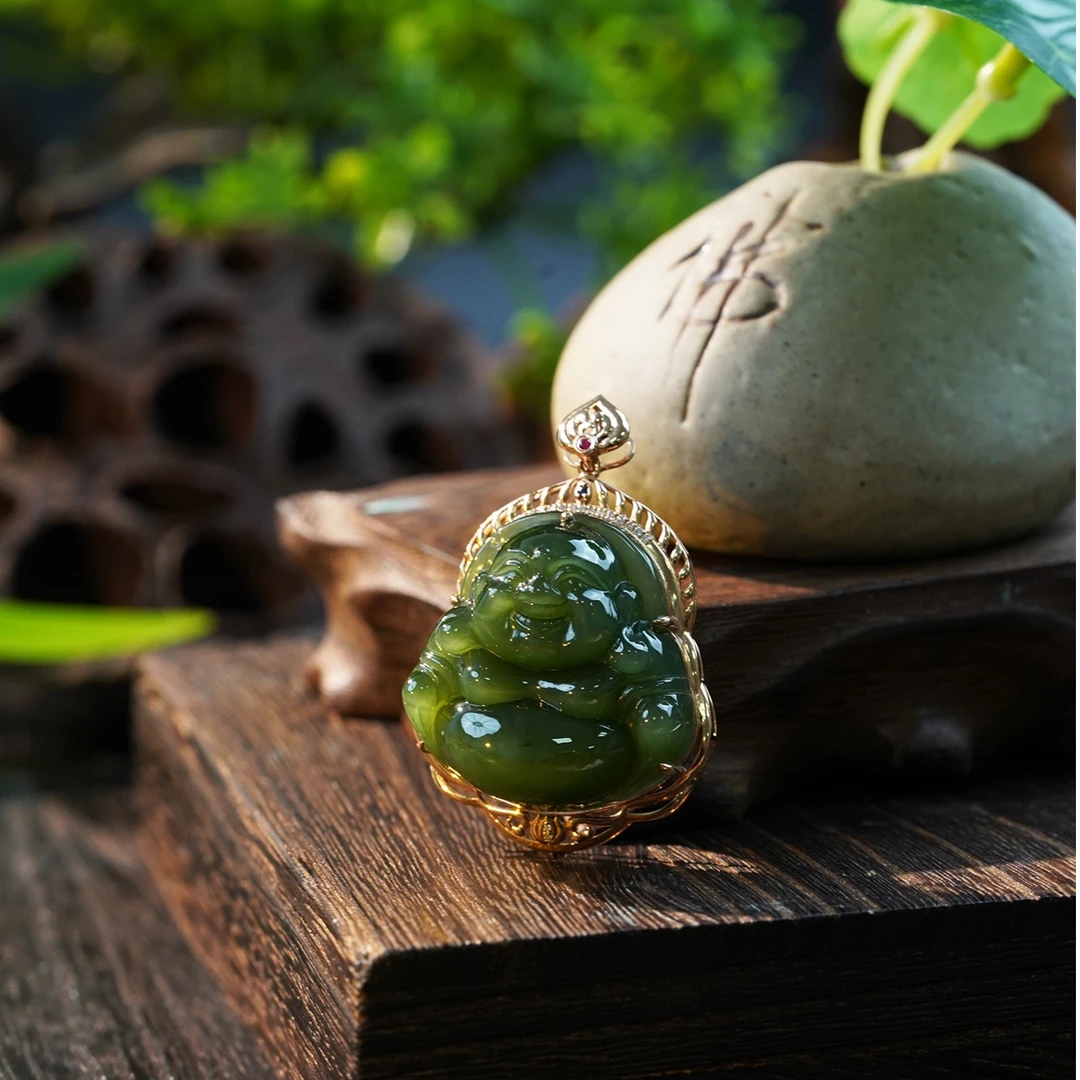 【石缘居珠宝】18K金镶嵌天然和田玉碧玉时尚个性款佛公吊坠 C22-28