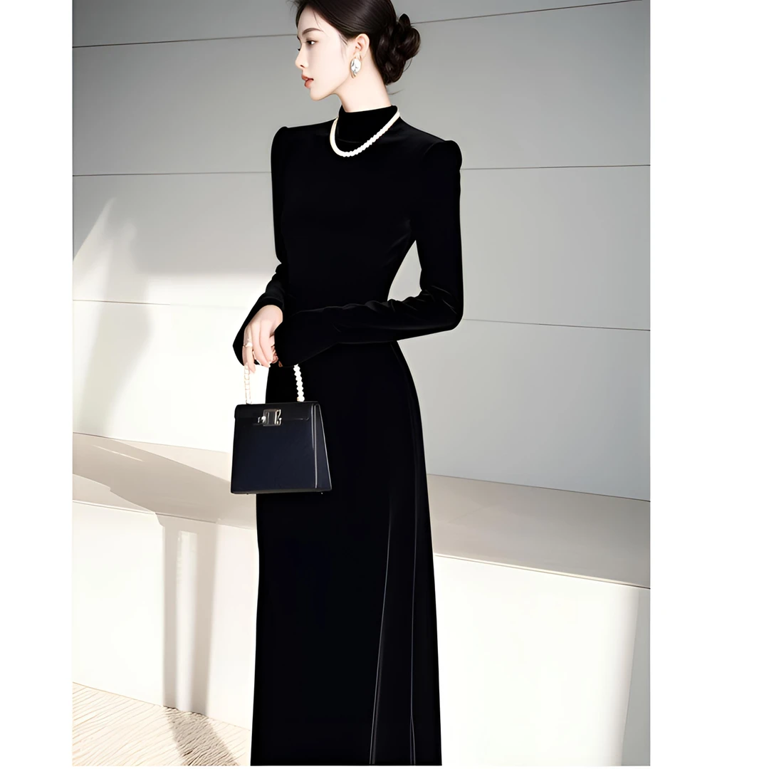 长裙秋冬款法式气质独特高级感裙子大衣内搭打底黑色丝绒连衣裙女