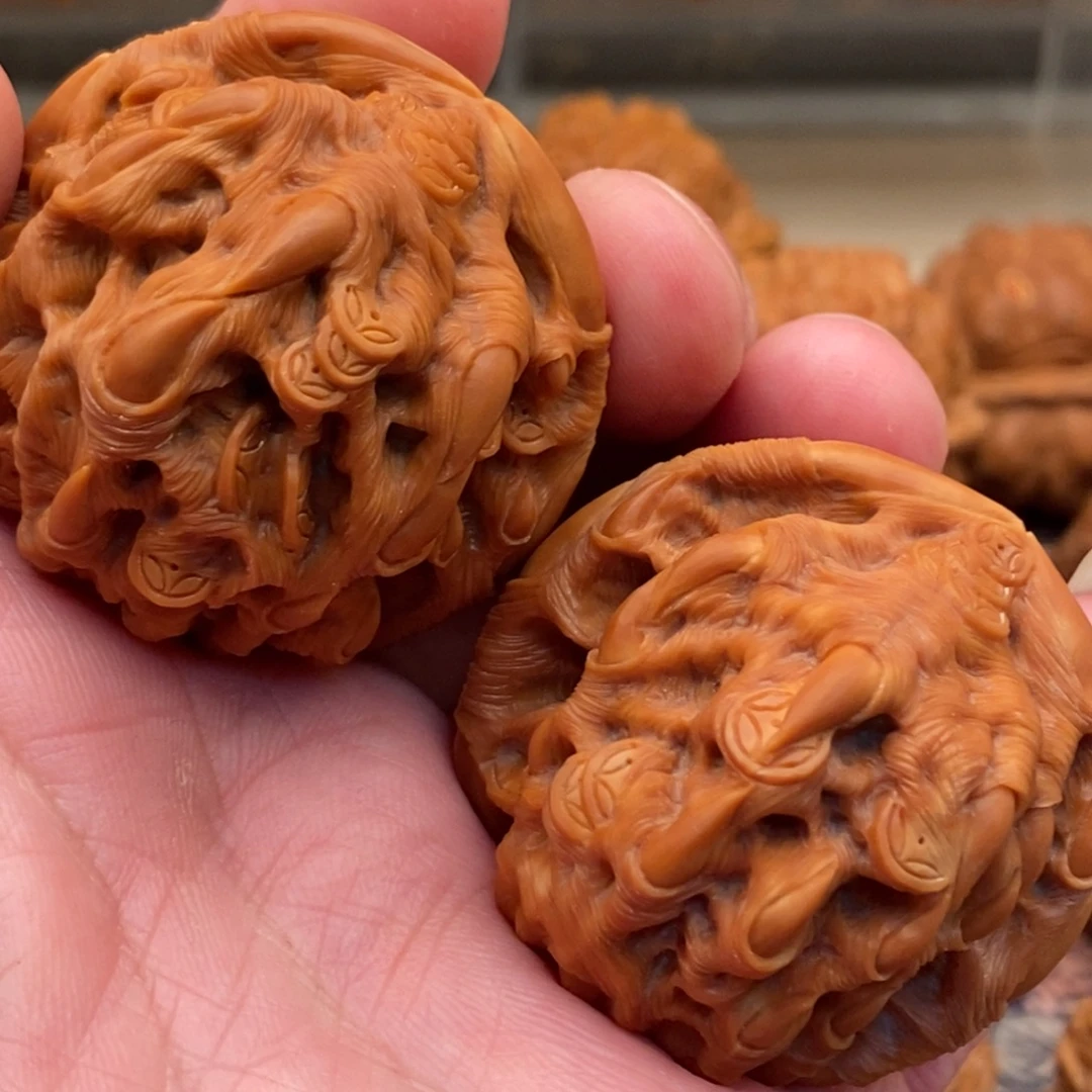 石***、把件核桃大粗筋吞噬