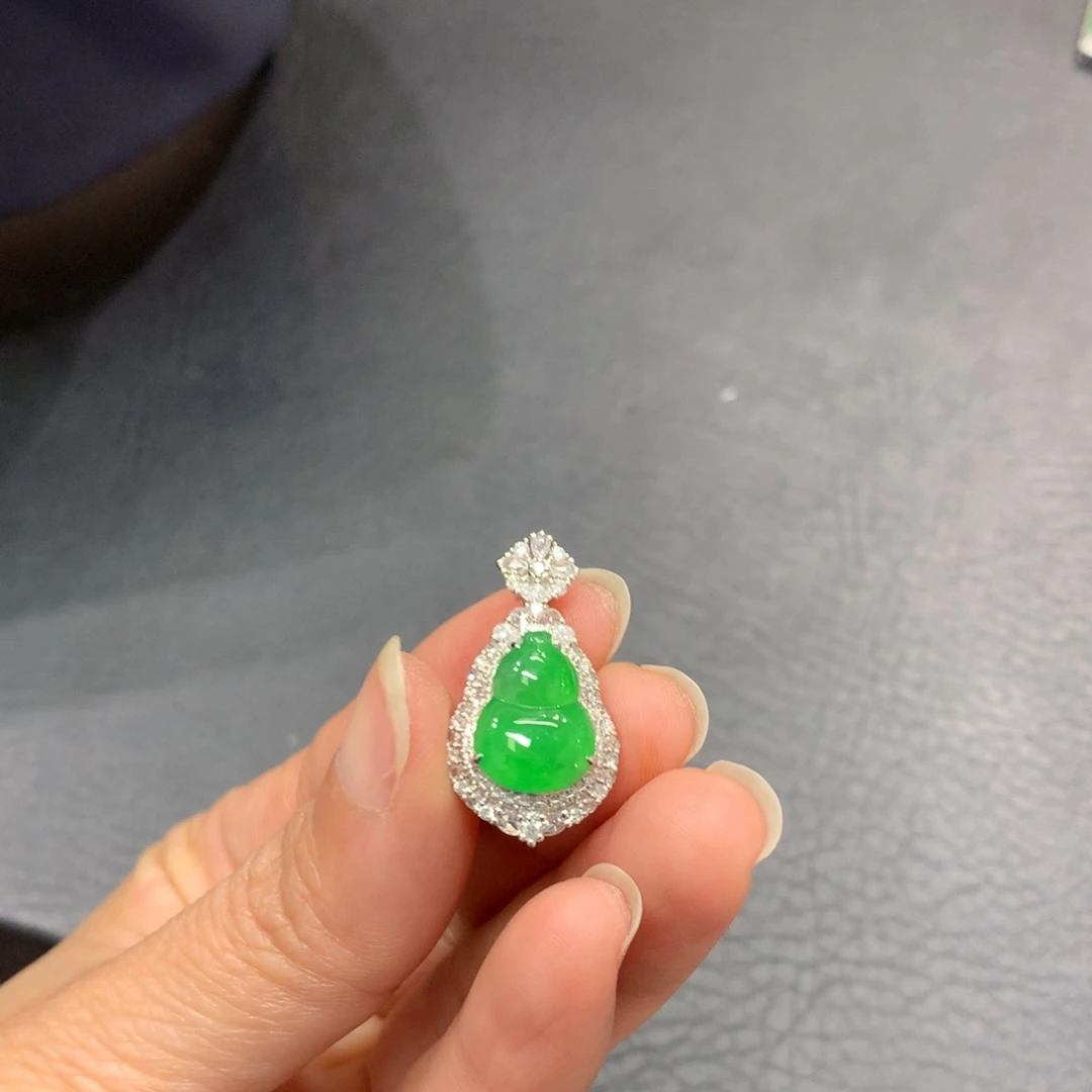 翡翠18K金镶嵌吊坠(不含链)