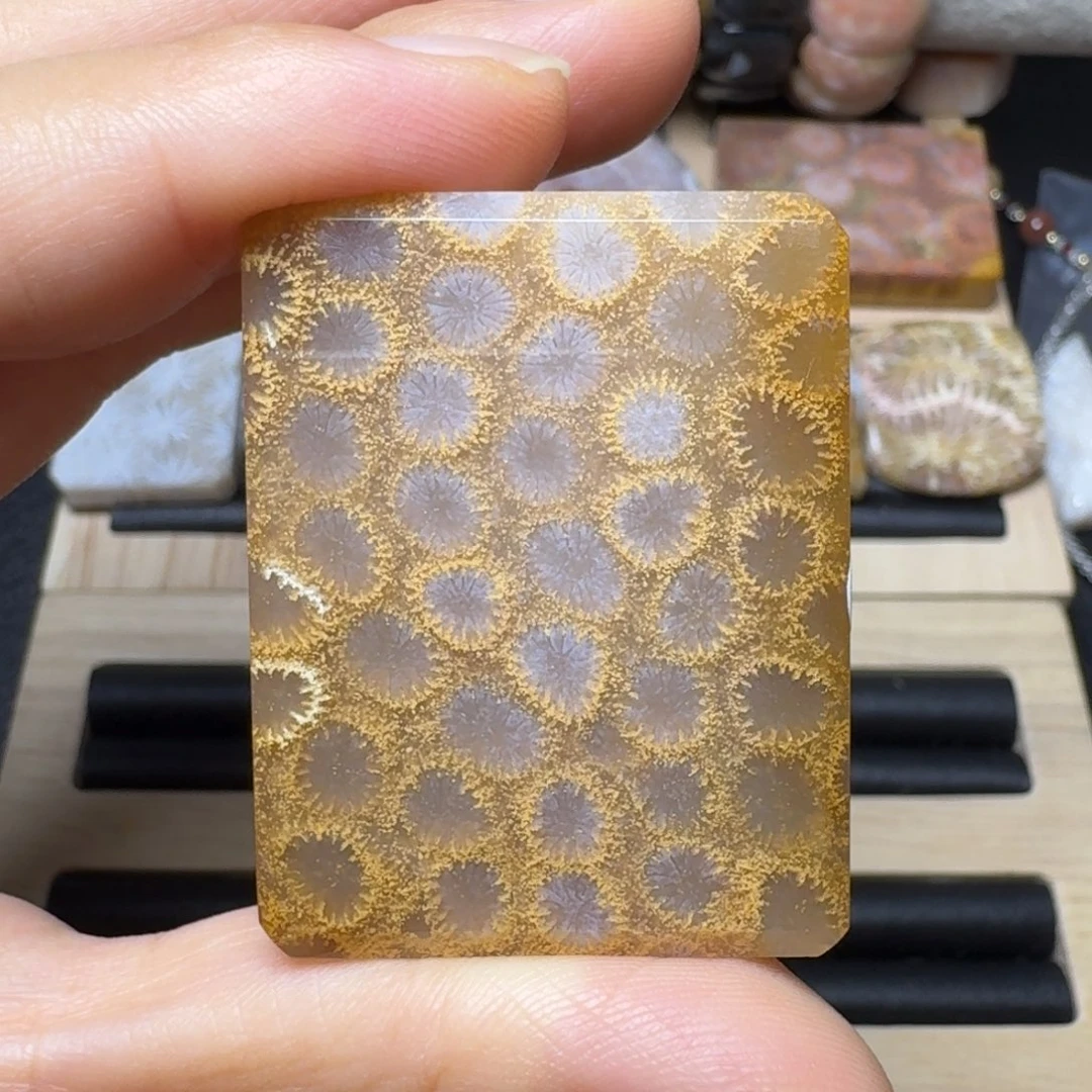 硅化玉未镶嵌丝滑蜂窝感，可盘