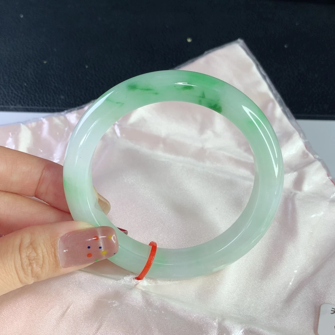 未镶嵌手镯翡翠057