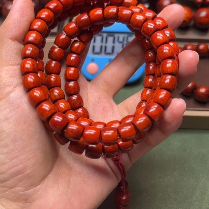 胡***收木小叶紫檀手工艺