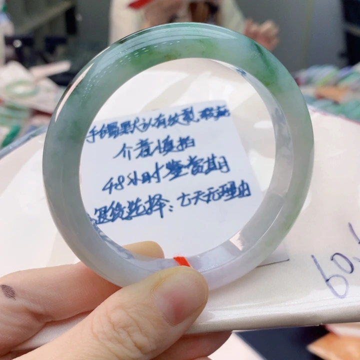 翡翠未镶嵌手镯翡翠手镯