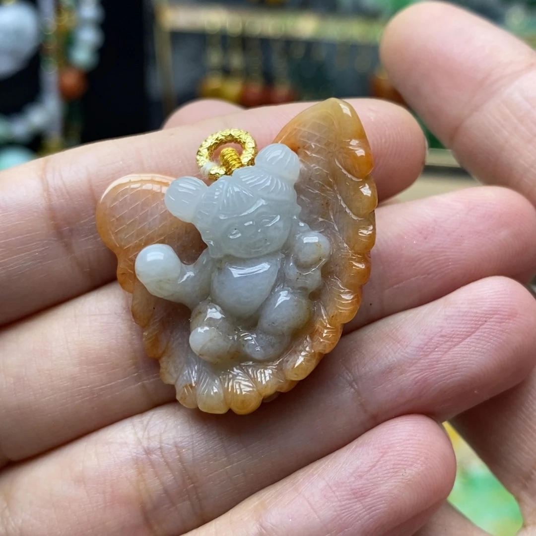 翡翠未镶嵌颈饰翡翠